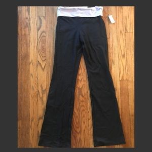 NWT Black Yoga pants bootcut Sz Medium